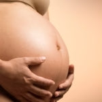 Dlaczego masz skurcze? Uzyskaj poradę, jak złagodzić dyskomfort