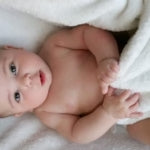 Karmienie piersią – oznaki, że Twoje dziecko jest głodne